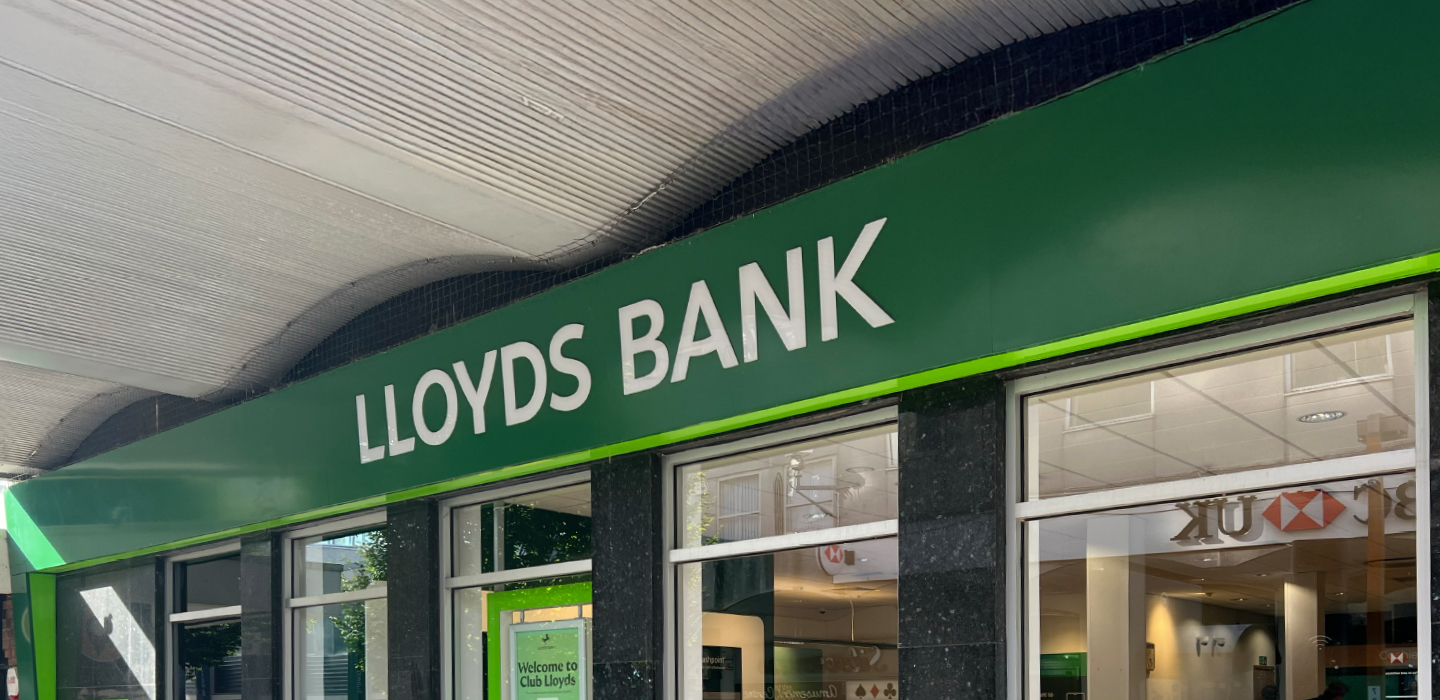 Lloyds Bank Bracknell Opening Times